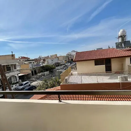 Spacious 3-bedroom In * לימסול