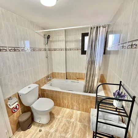 Apartment Spacious 3-bedroom In Limassol