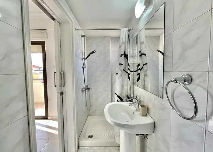 アパート Spacious 3-bedroom In リマソール